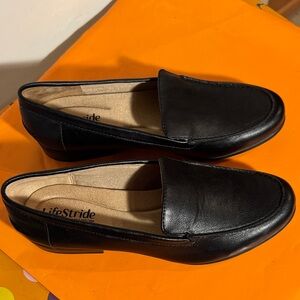 Life Stride Classic Black Loafers